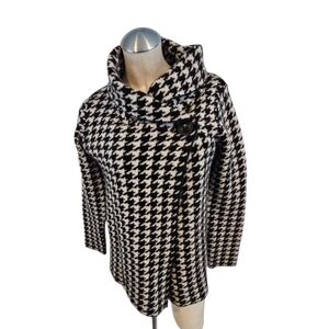Ellen Tracy Black and White Houndstooth Sweater Wool Blend